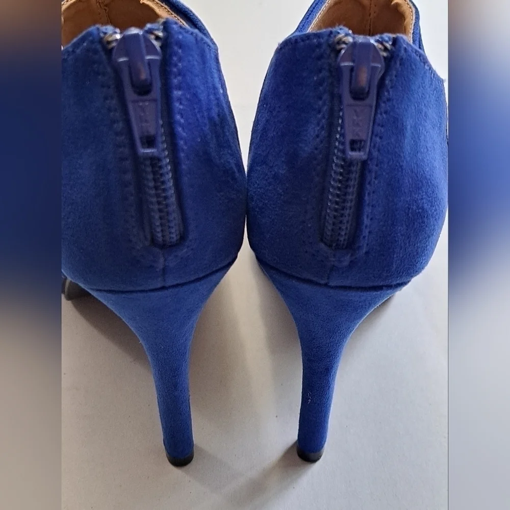 Report Blue Faux Suede Peep Toe Platform Shoes  Size 6